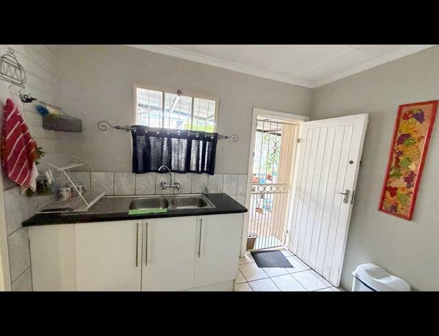 4 BEDROOM HOUSE FOR SALE IN MOREGLOED